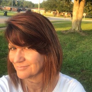 Meet your Posher, Denise